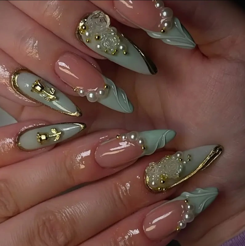 EMERALD EXPRESS ~ MEDIUM ALMOND SET